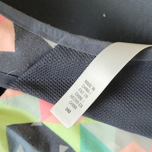 VSX zip up sports bra - Picture 2 of 2